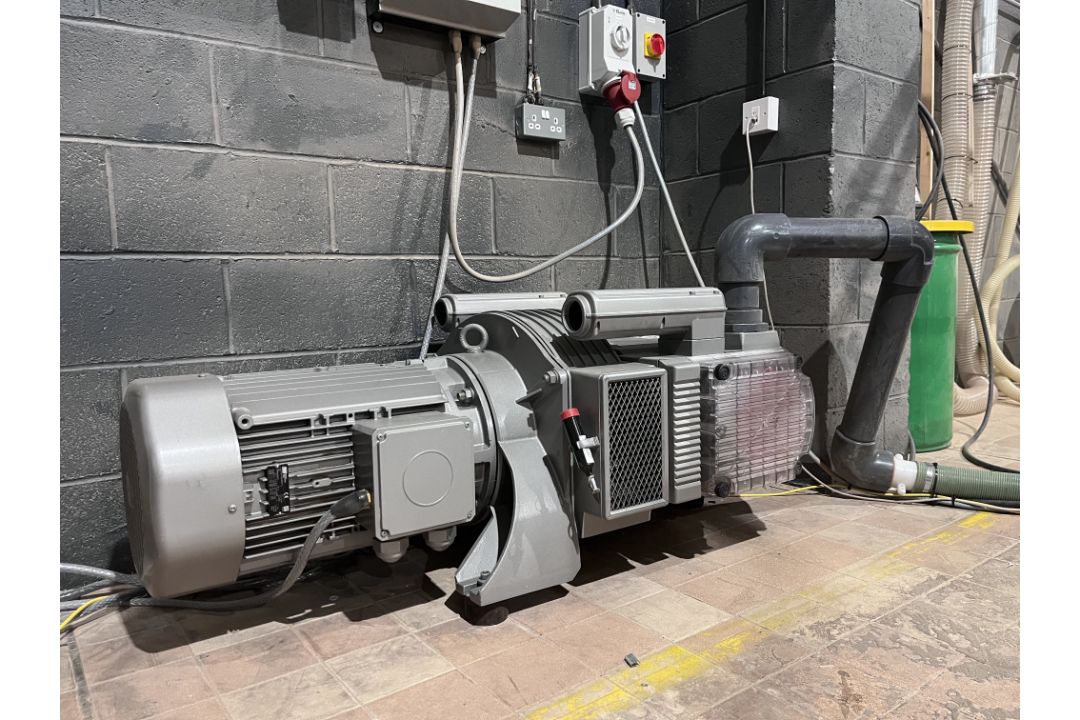 iXtract Extraction System, Buyers Premium Only 10% - Image 2 of 5