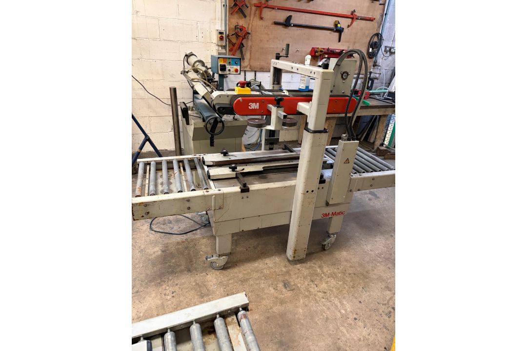 3M-Matic Random Case Sealer 700R Automated Industrial Packaging Machine - Image 1 of 2