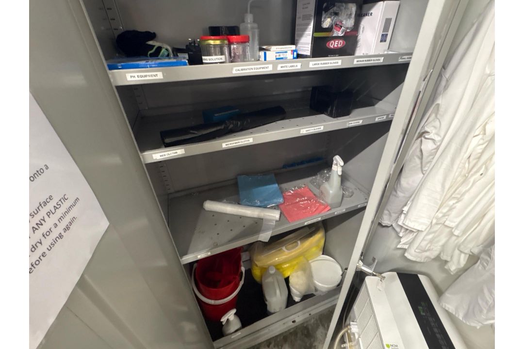 Metal Cupboard with Contents - Image 3 of 3