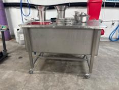 Teknomek Mobile Stainless Steel Holding Bath