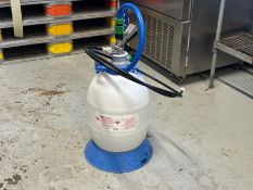 Micro Matic Pressurised Line Cleaning Bottle