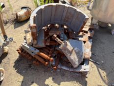 Mixer Liner With Mixer Shaft Knives