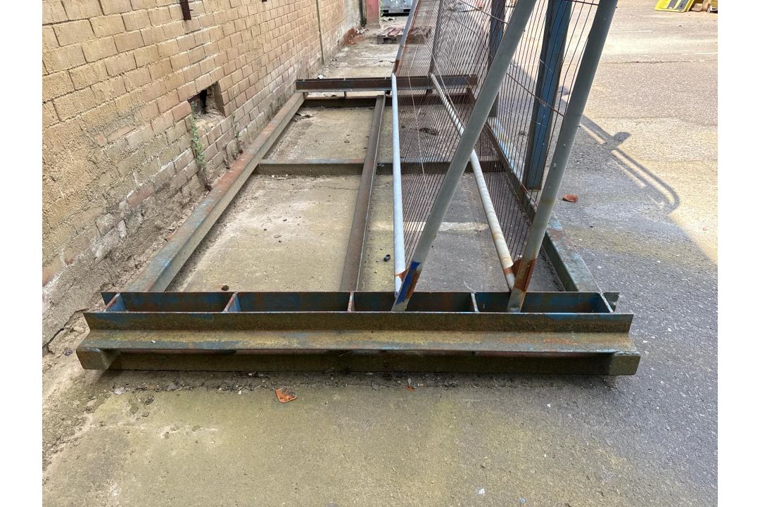Heris Fencing Stillage - Image 3 of 5