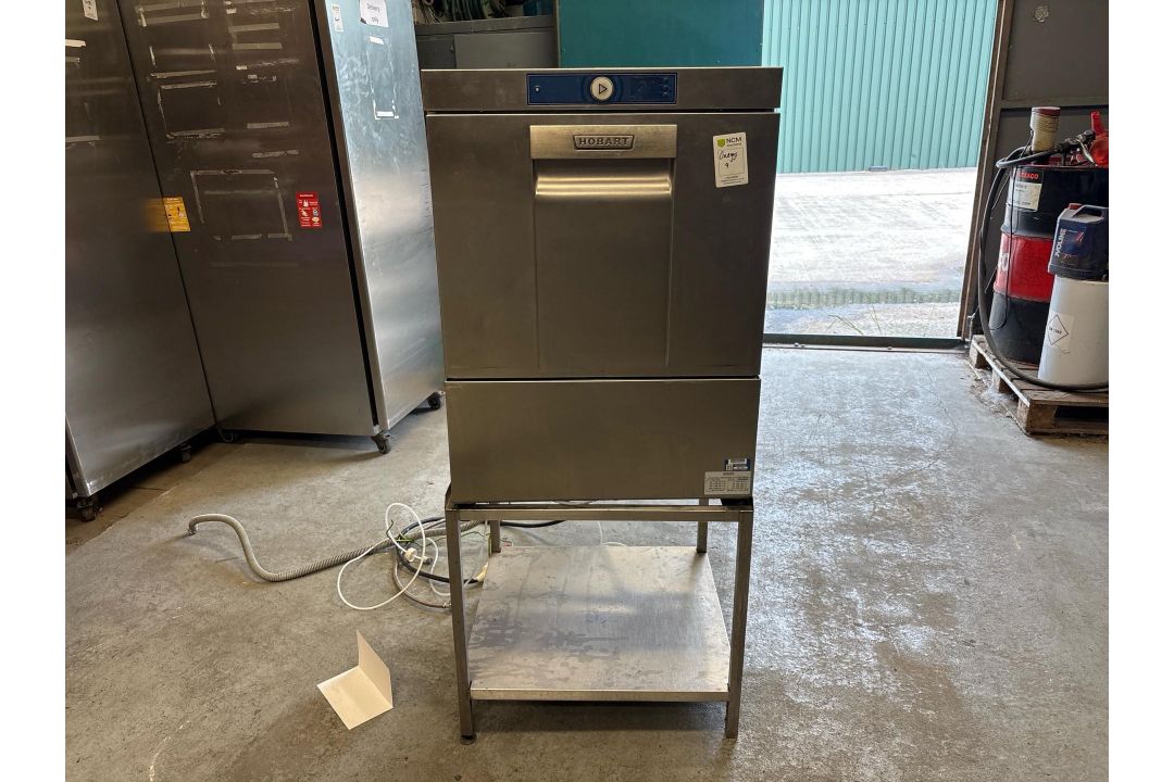 Hobart FXLS-10A Pot Washer and Stand - Image 1 of 9