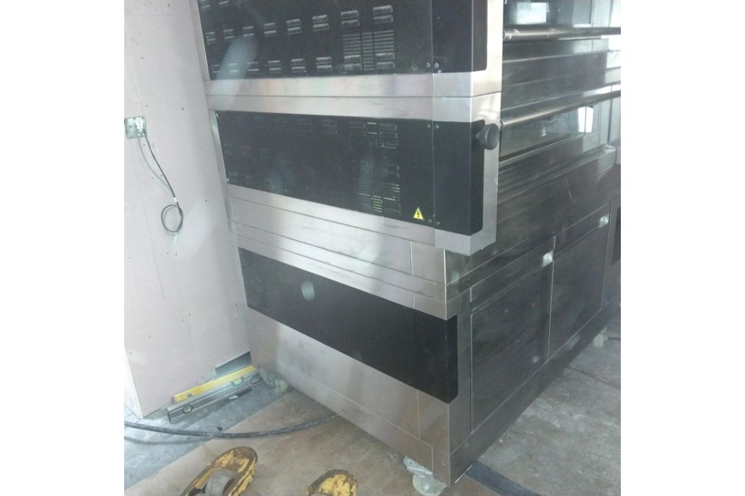 Moretti Forni S Series S100 2/L Double Deck Pizza Oven, With Proving Cabinet & Hood - Image 5 of 17