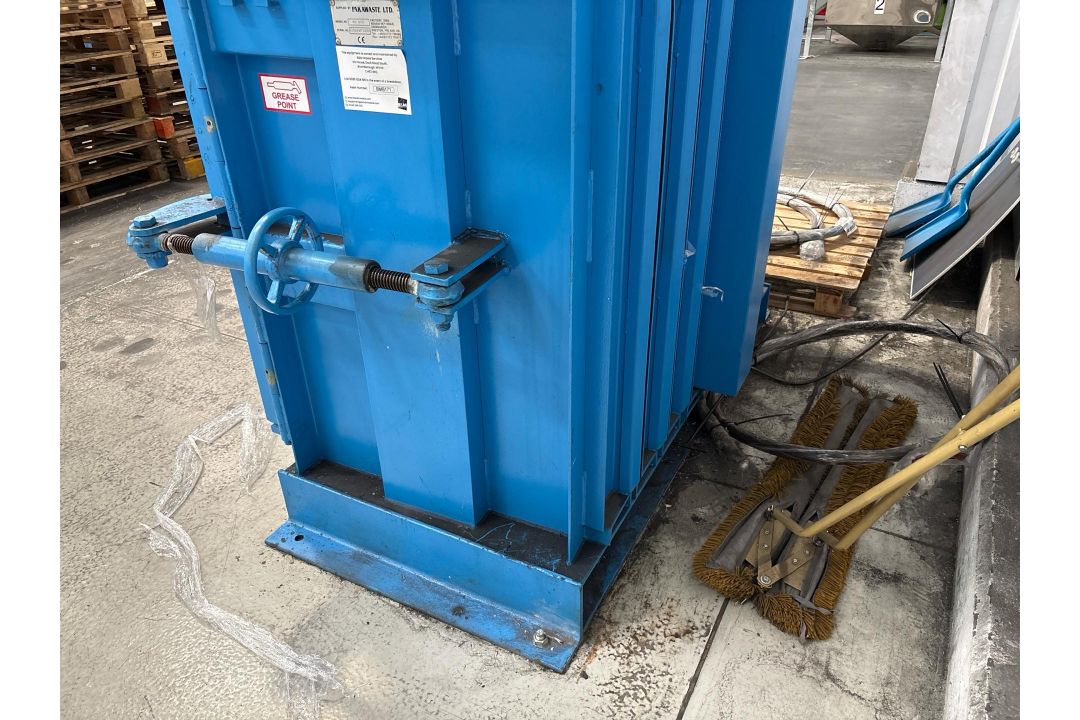 Blue Industrial Baler - Image 7 of 15