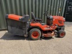 Kubota G23 Diesel Ride-On Lawn Mower Tractor, Twin Cut Rear Collector, ONLY 350 Hours