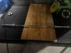 7ft Olympic Barbell – W220cm x D8cm