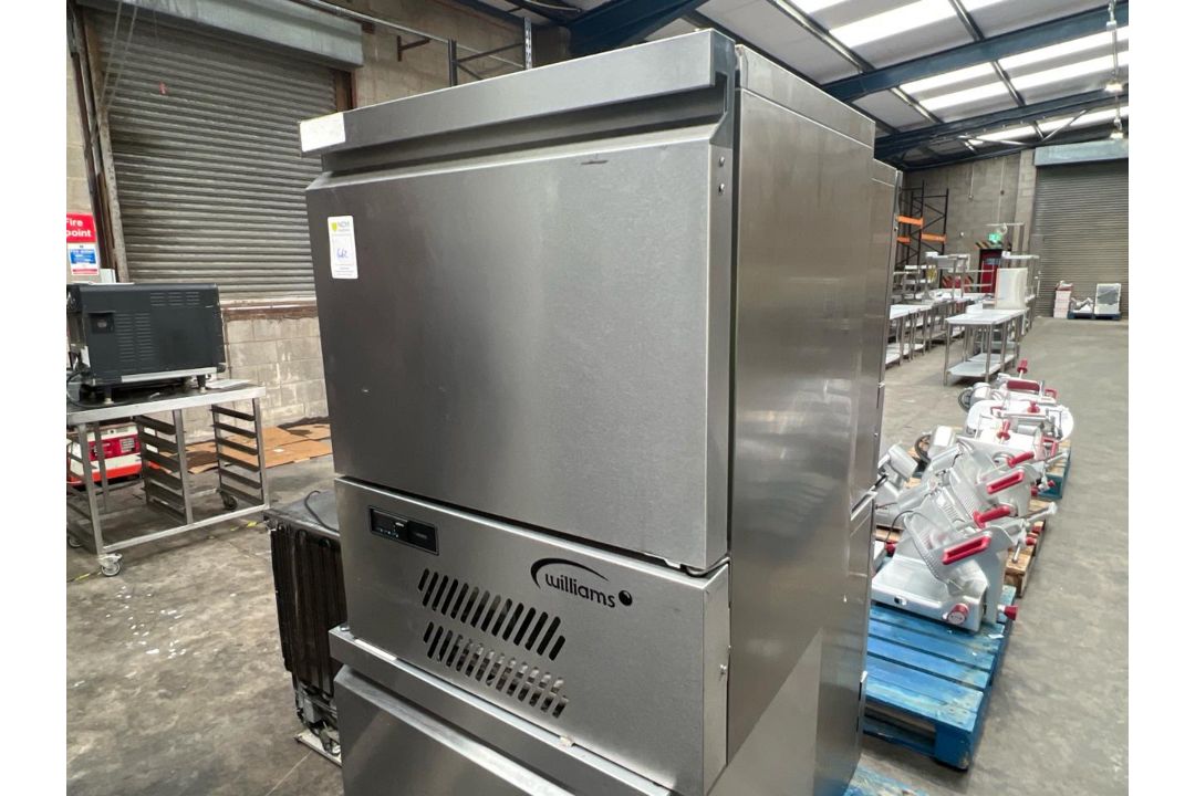 Williams Under Counter Fridge - No Reserve - Image 1 of 5