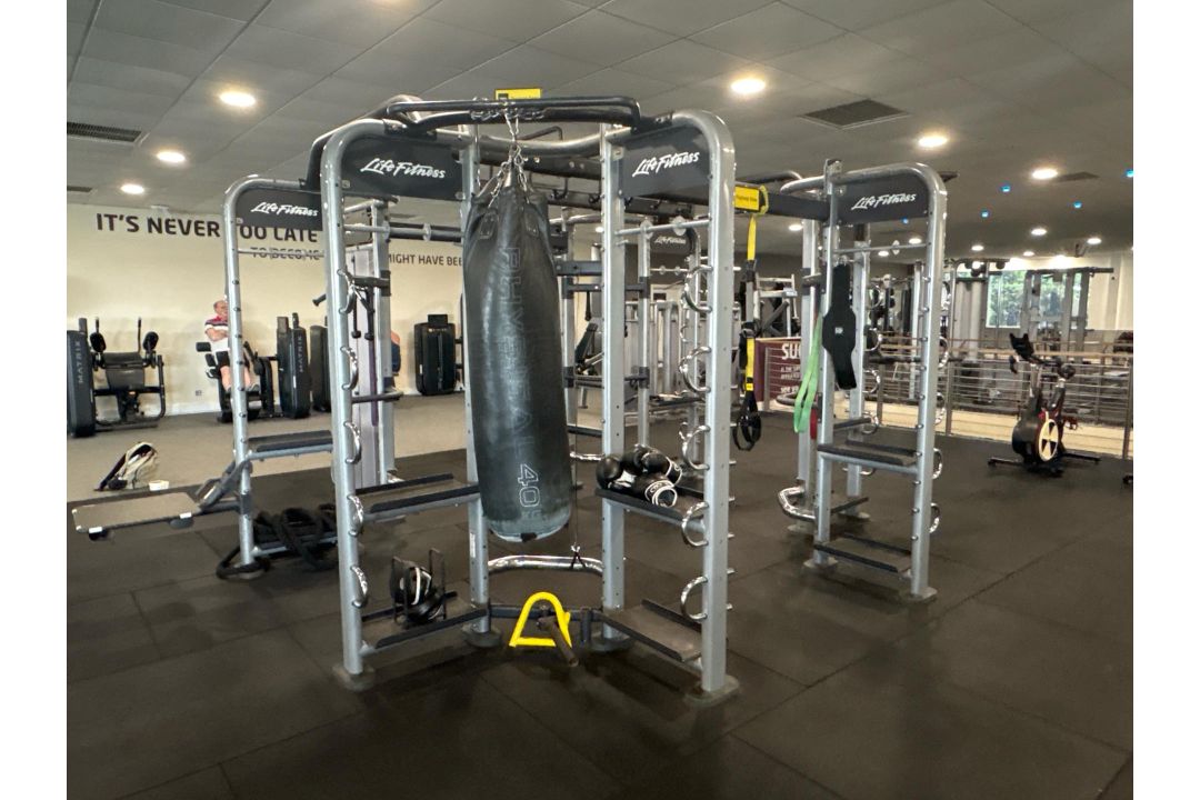 Life Fitness Multi Station – H250cm x W415cm x D400cm – Untested - - NEXT BID MEETS RESERVE - Image 3 of 19
