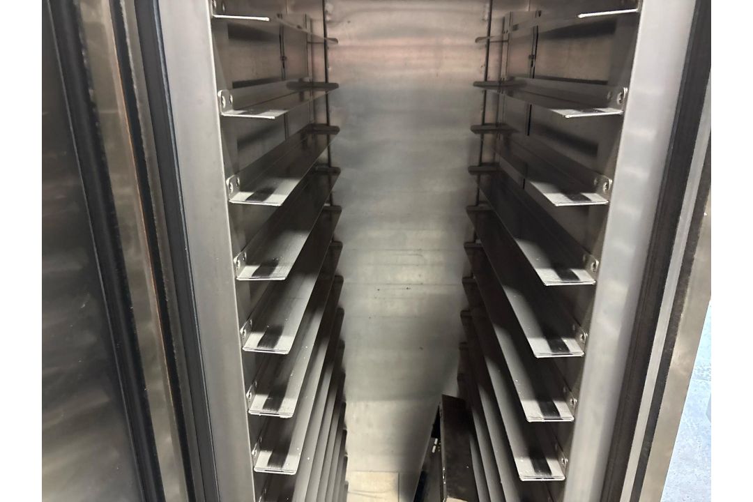 Foster Epro26BSF Freezer – H230cm x W70cm x D80cm – Untested - Image 6 of 8