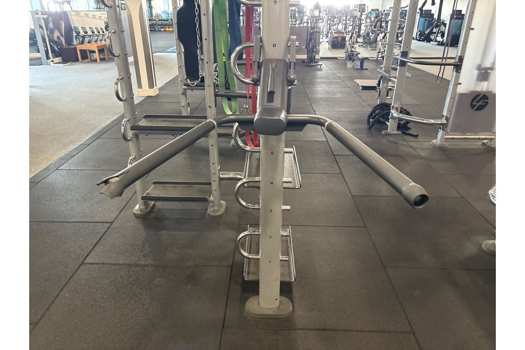 Life Fitness Multi Station – H250cm x W415cm x D400cm – Untested - - NEXT BID MEETS RESERVE - Image 7 of 19