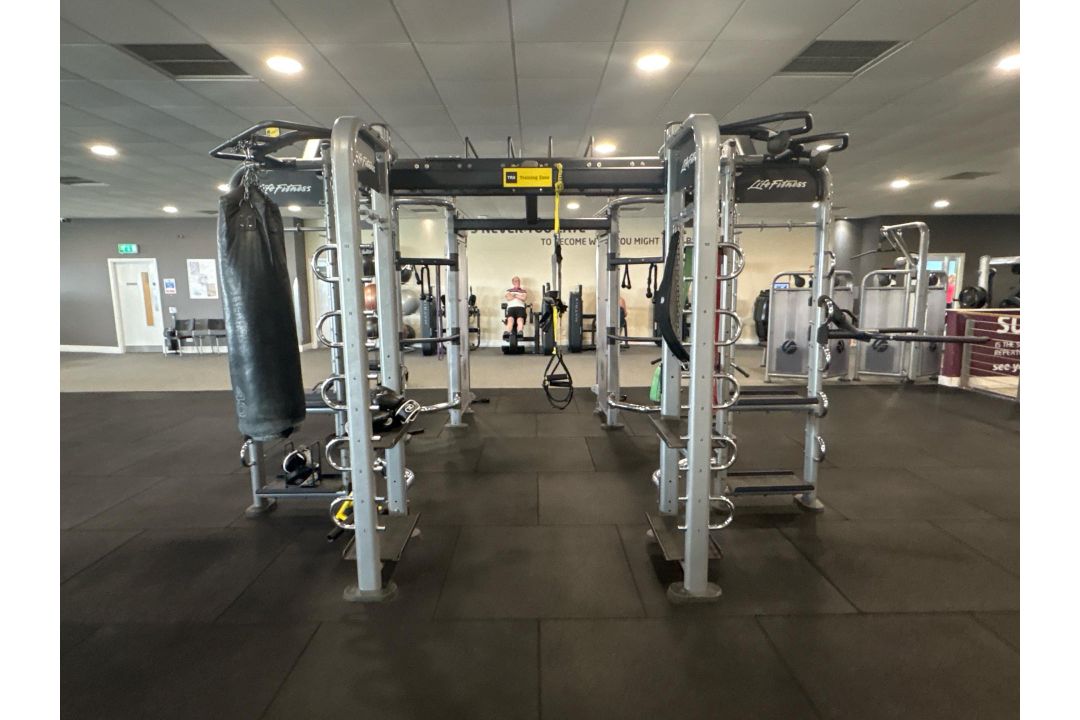 Life Fitness Multi Station – H250cm x W415cm x D400cm – Untested - - NEXT BID MEETS RESERVE - Image 4 of 19