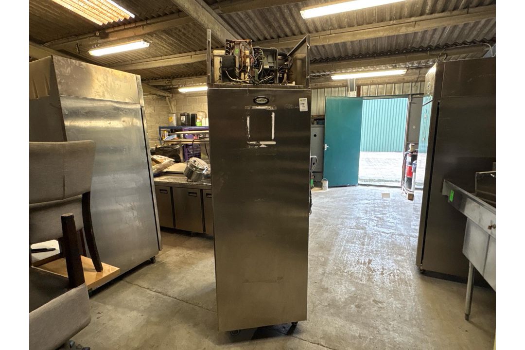 Foster Epro26BSF Freezer – H230cm x W70cm x D80cm – Untested - Image 1 of 6