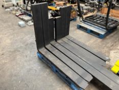 Pair Of Vetter AV98/4/8 Forklift Forks