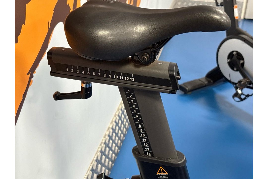 ES Series Spin Bike – Untested - Image 5 of 5