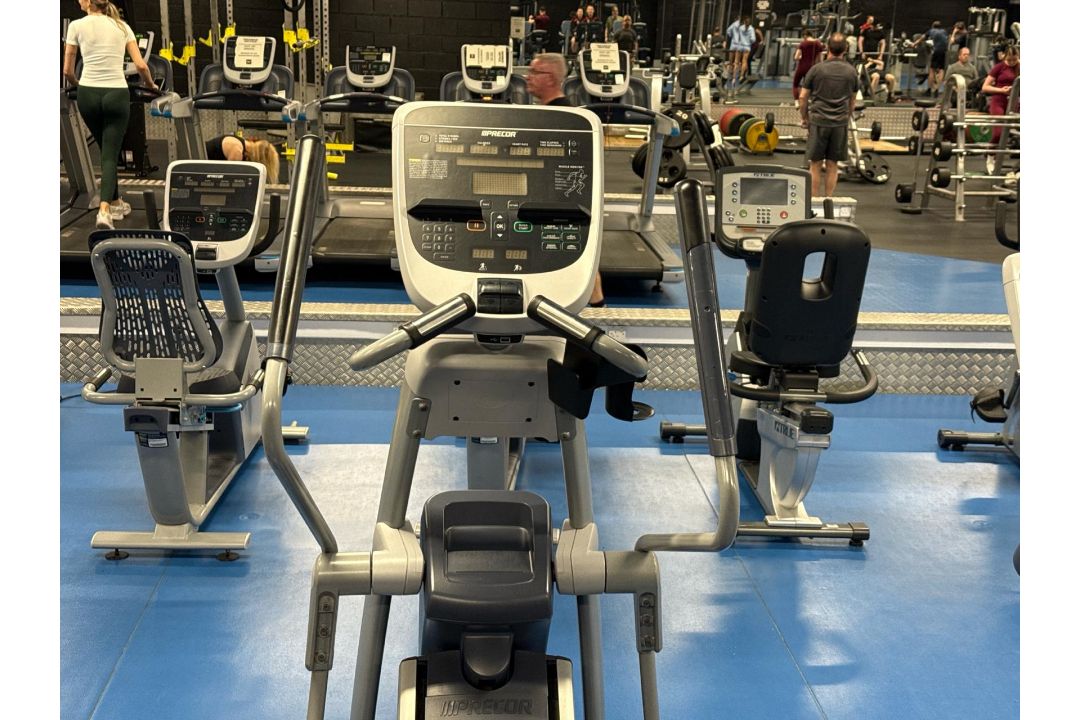 Precor Elliptical – H173cm x W75cm x D200cm – Untested - Image 8 of 8