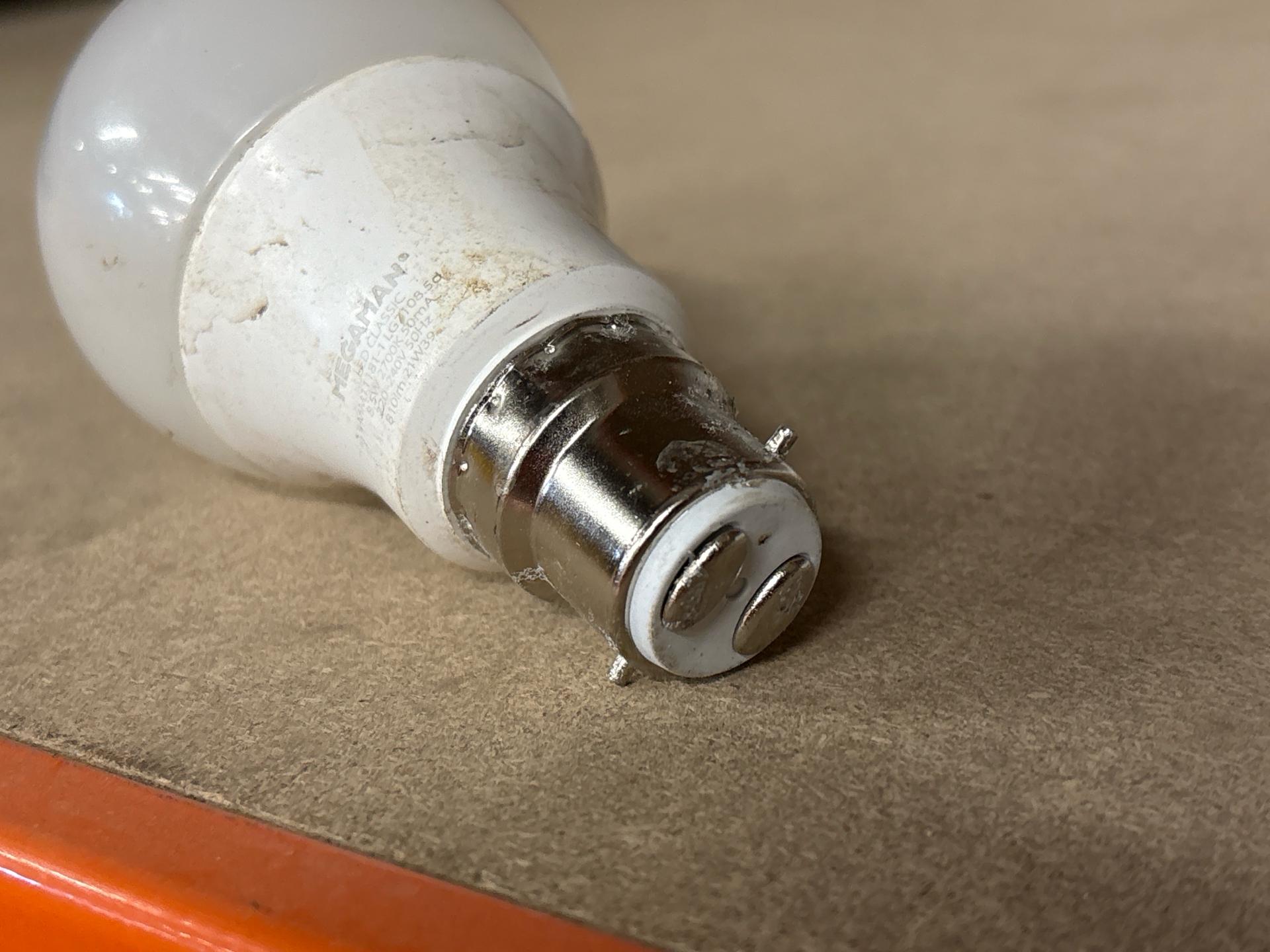 Used Light Bulbd Box of Assorted Light Bulbs