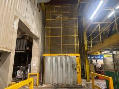 Chain And Winch Goods Lift
