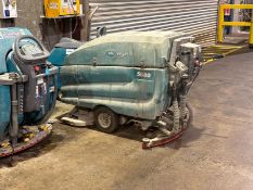 Tennant Floor ECH2O 5680 Sweeper