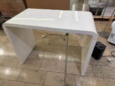White Gloss Modern Curved Table, No Reserve