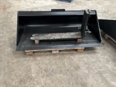 CAT 247kg Bucket