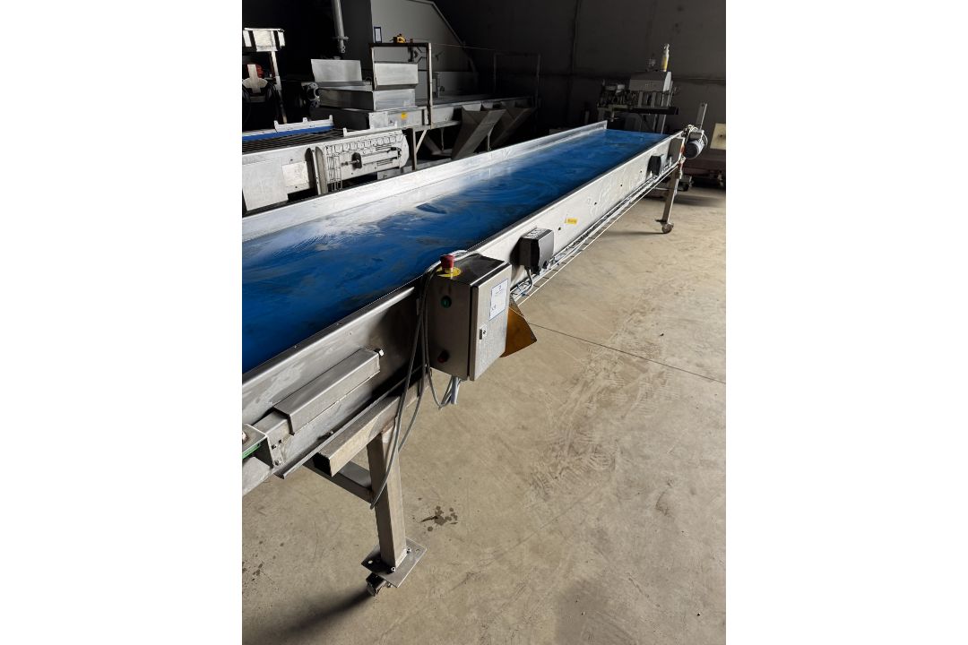 Stainless steel conveyor - Image 1 of 3