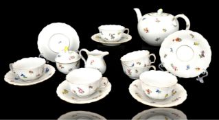 Meissen 1. Wahl, Tee-/Kaffeeservice „Streublumen“ mit Goldrand, 15-teilig