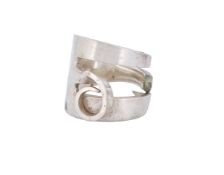 Handgefertigter Ring aus einer Gabel, versilbert, Ringgröße 57