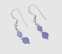 Paar Ohrhänger mit violetten Kugeln, Silber 925/- gest., Länge 3,5 cm, Gewicht 2,0 Gramm