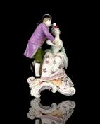 KPM Berlin, farbig staffierte Porzellanfigur „Galantes Liebespaar“ auf Rocaillesockel
