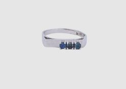 Saphir Ring, Silber 835/-, offene Ringschiene, Gewicht 2,5 Gramm