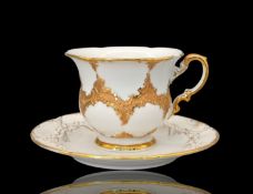 Meissen Kaffeetasse mit Untertasse, Prunkdekor in Gold