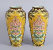 Paar Art Nouveau- Vasen Keramik,