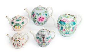 A GROUP OF FIVE PORCELAIN TEAPOTS, RUSSIA FOR THE CENTRAL ASIAN MARKET, 20TH CENTURY