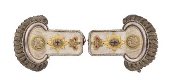 A FINE PAIR OF 1829 PATTERN GEORGE IV INFANTRY COLONEL’S EPAULETTES