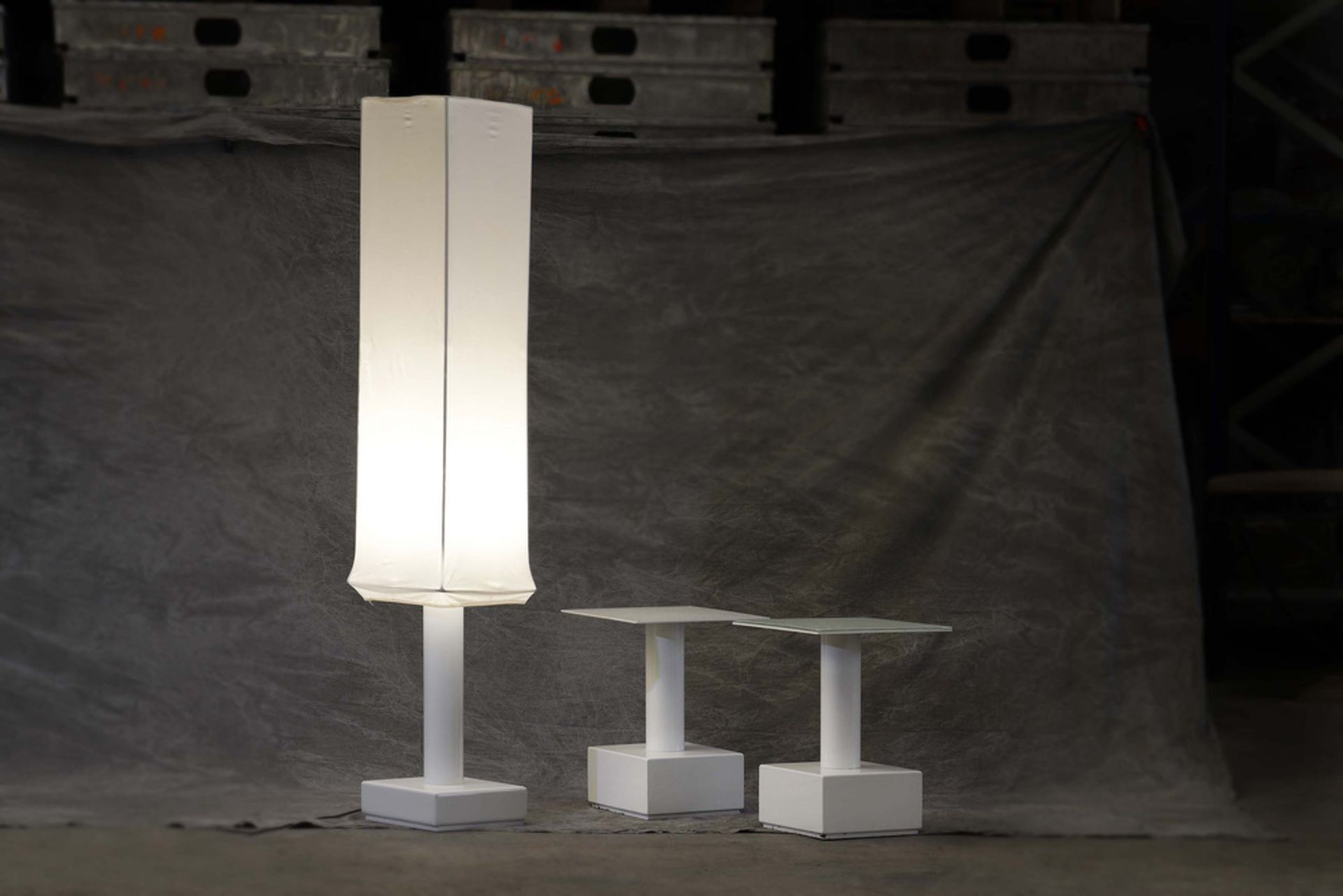 Nachttische und Stehlampe von Alivar, 3 . Set - Bild 3 aus 6
