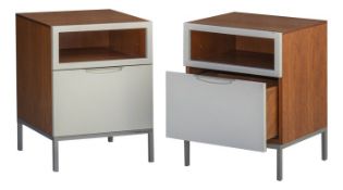 Vintage Nachttische aus Holz, 2 . Set