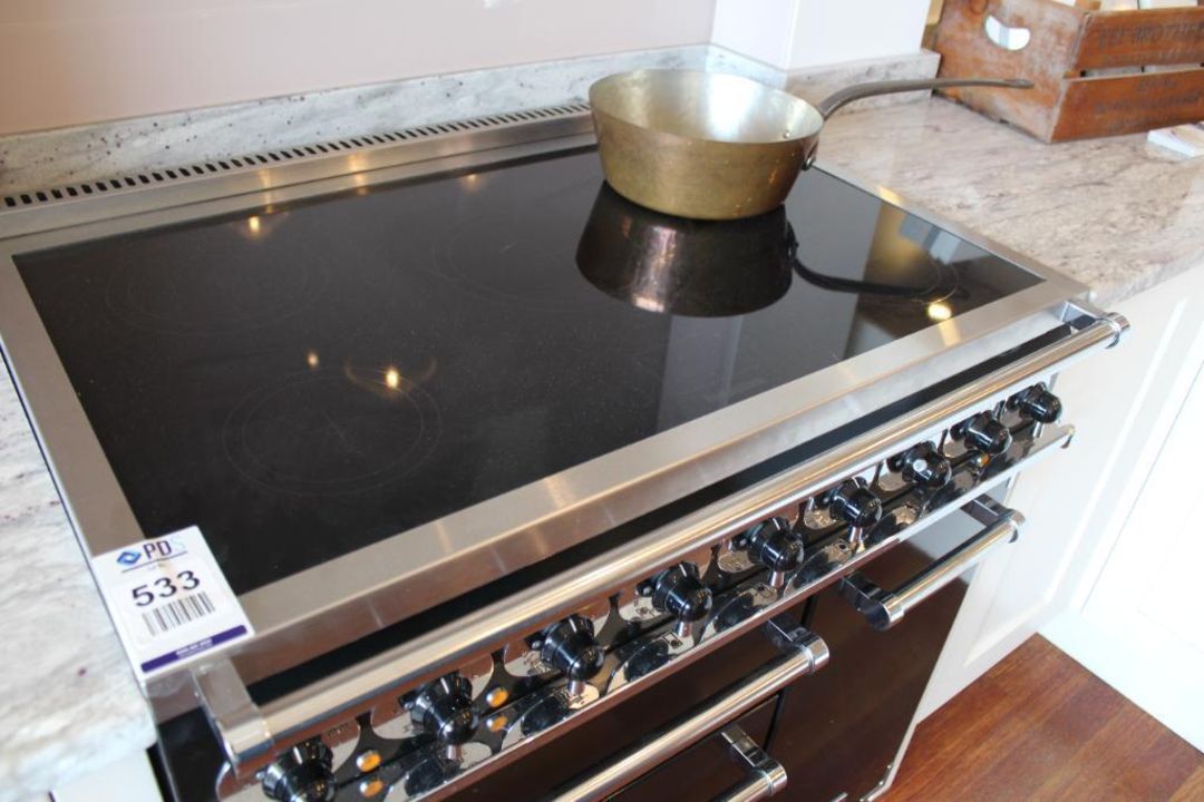 Falcon 900DL Electric Range Oven With 5 Position Induction Hob S/N 8180016008 (Location: Blackheath. - Image 2 of 5