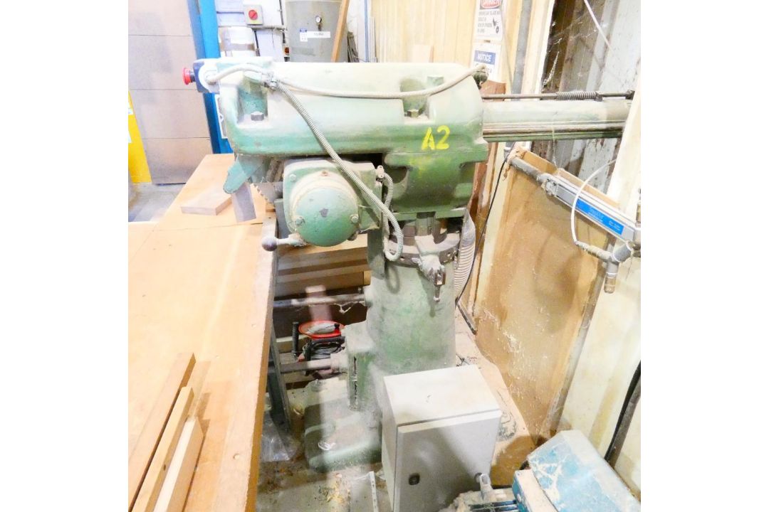 Wadkin Heavy Duty Pull-Out Cross-Cut Saw (Location: Wantage. Please Refer to Important Information) - Image 1 of 6