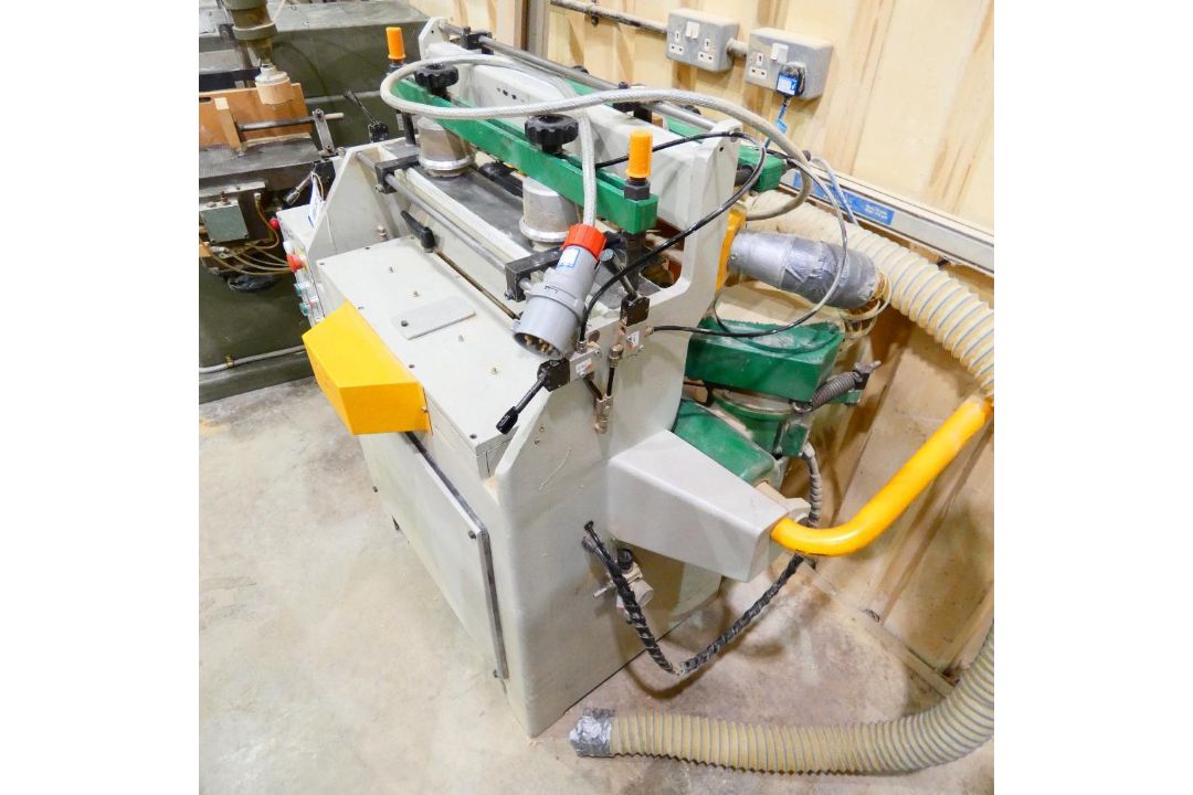 OMEC 750 Dovetail Milling Machine (1998), Serial Number 380228 (Location: Wantage. Please Refer to I - Image 2 of 6