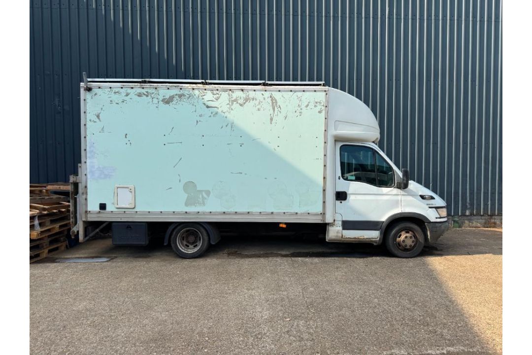Iveco Daily 35 LWB Luton Van, Registration BU56 DUA, First Registered 26th September 2006, MoT Expir - Image 3 of 26