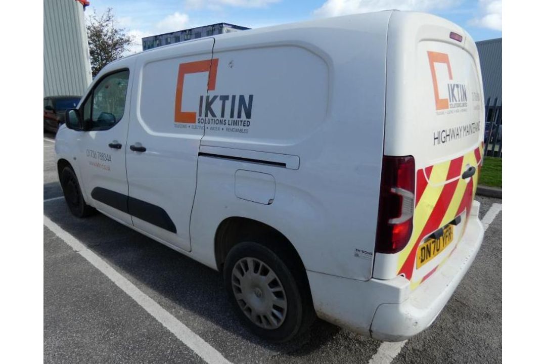 Vauxhall Combo Cargo L2 H1 Sportive Van, Registration DN70 YFR, MOT Expired 29th September 2026, Odo - Image 3 of 26