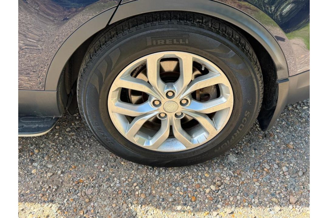 Land Rover Discovery 3.0 SDV6 306 S Commercial Auto, Registration: LP19 POA, First Registered 30th M - Image 10 of 23