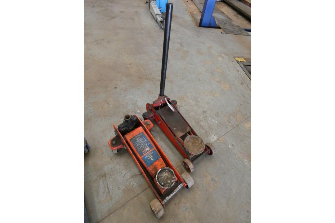 2 Trolley Jacks (Location: Penryn. Please Refer to Important Information) - Image 1 of 2