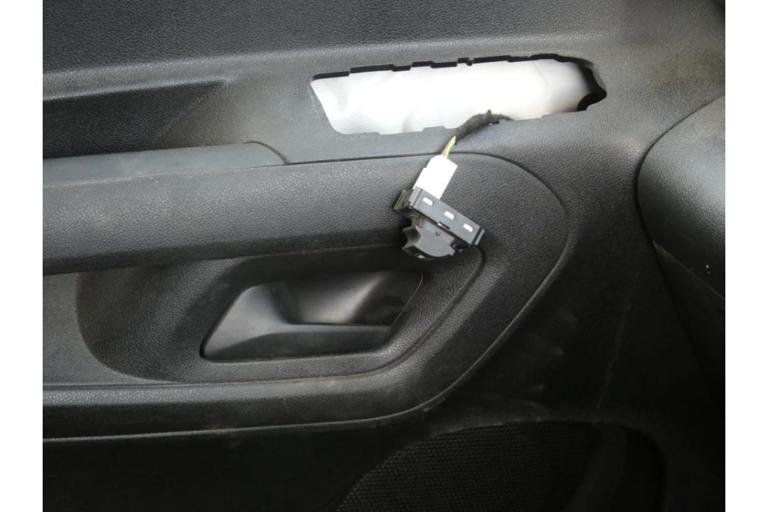Vauxhall Combo Cargo L2 H1 Sportive Van, Registration DN70 YFR, MOT Expired 29th September 2026, Odo - Image 21 of 26