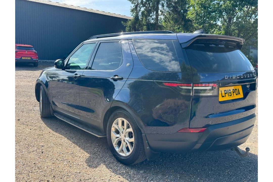 Land Rover Discovery 3.0 SDV6 306 S Commercial Auto, Registration: LP19 POA, First Registered 30th M - Image 7 of 23