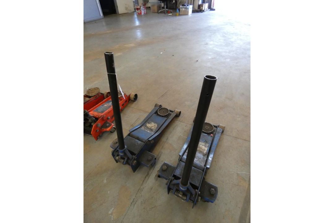 2 Trolley Jacks (Location: Penryn. Please Refer to Important Information) - Image 2 of 2