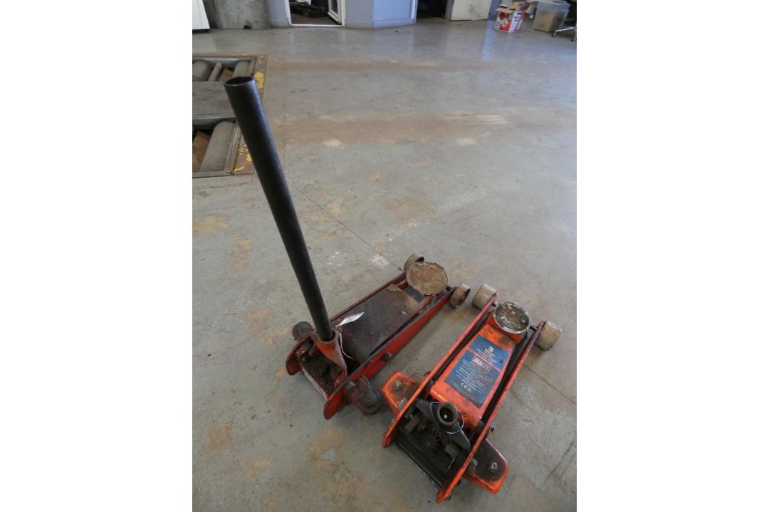 2 Trolley Jacks (Location: Penryn. Please Refer to Important Information) - Image 2 of 2