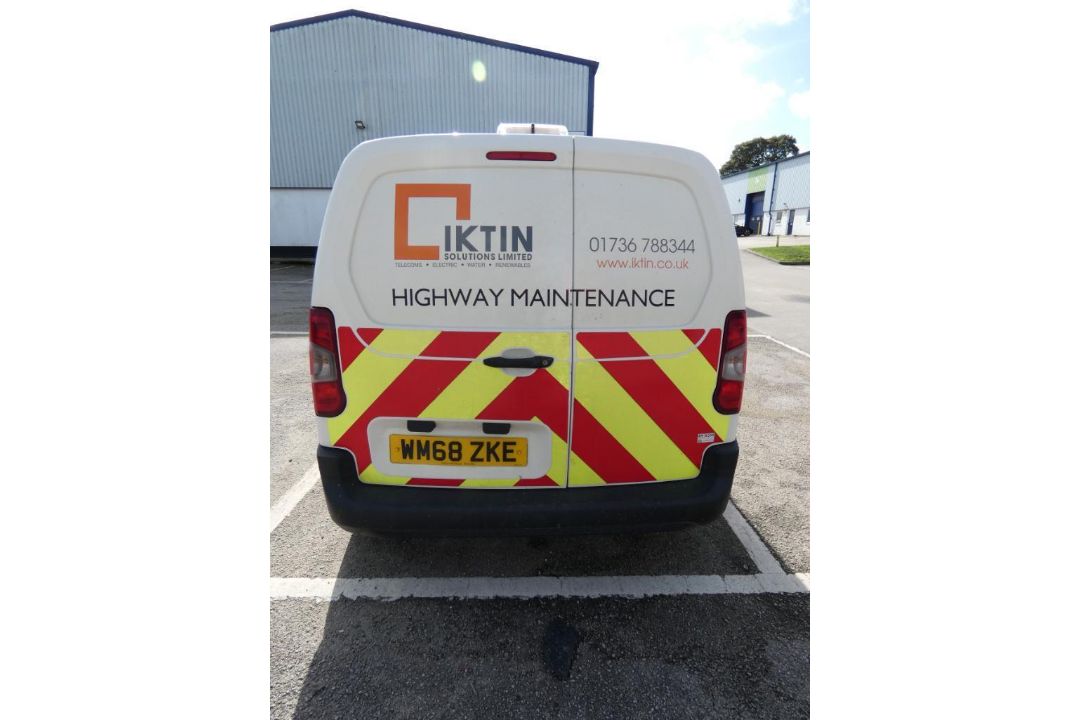 Vauxhall Combo Cargo L1 H1 Edition Van, Registration WM68 ZKE, MOT Valid Until 23rd November 2026, O - Image 7 of 21